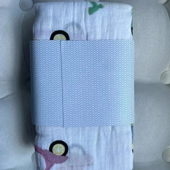 [Three Little Anchors] NWT Scooters Swaddle - Picture 2 of 2